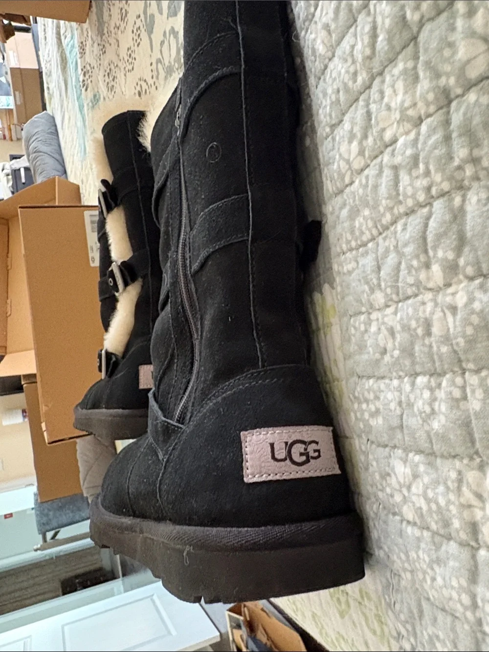 UGG K Maddi II Kids Black Buckle Boots